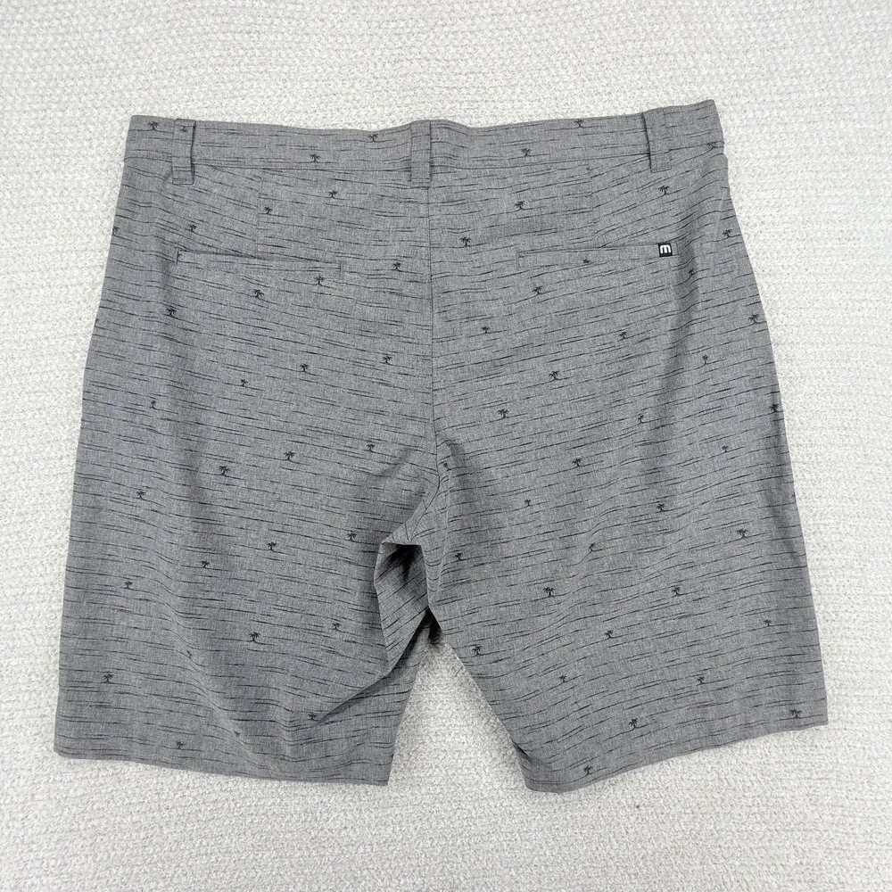 Travis Mathew Golf Shorts Mens 38 Gray Palm Tree Stretch Performance Lightweight